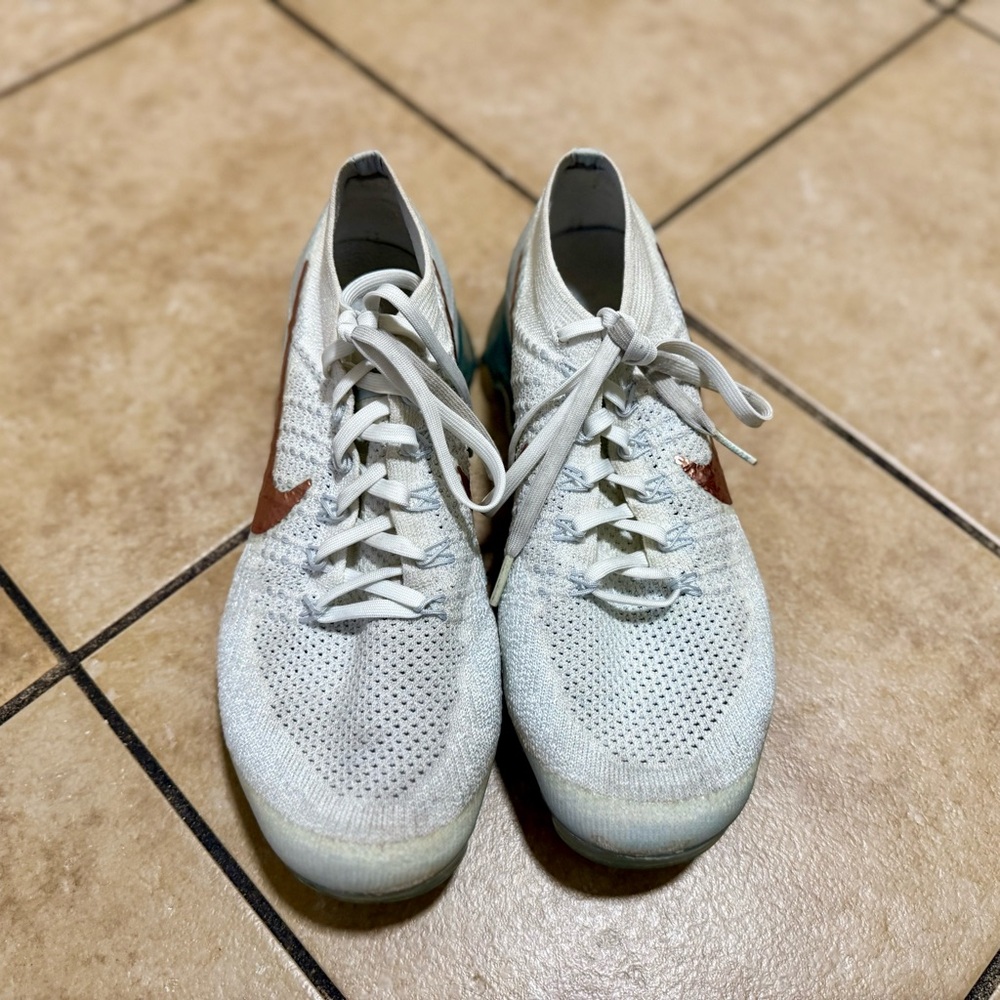 Nike White Flyknit VaporMax Sneakers with Copper Swoosh and Teal Sole - Picture 7 of 8